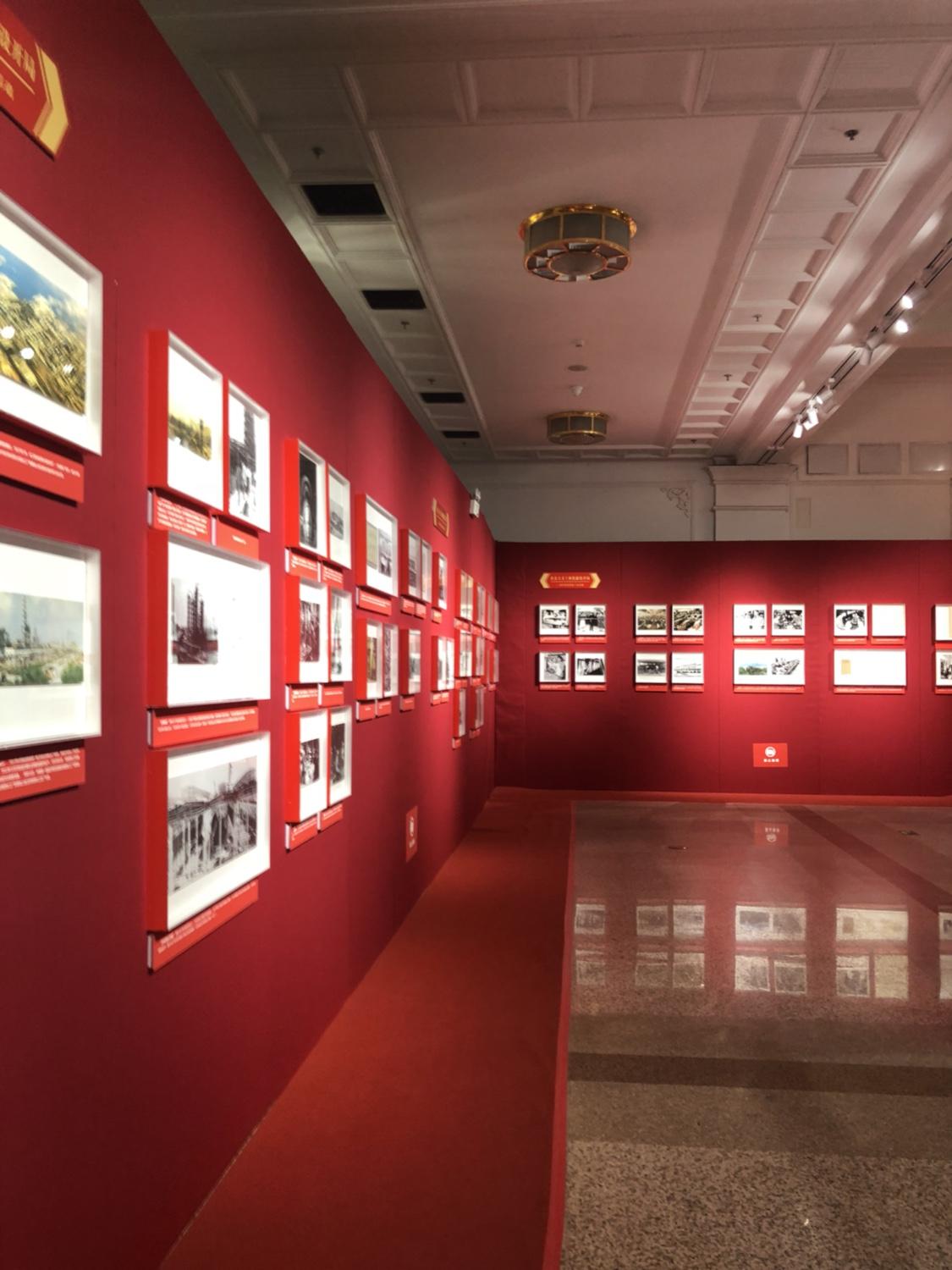 北京画展展墙 字画展示展墙布置 移动展墙出租厂家/批发/供应商