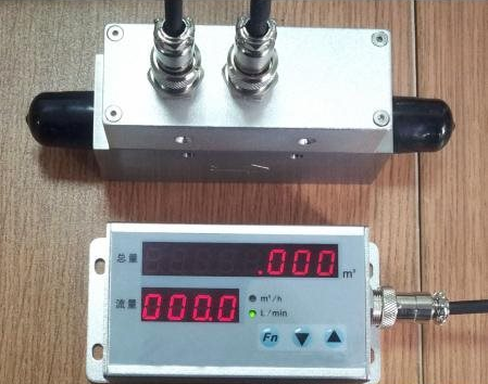 MF5200微型流量计，氧气质量流量计，流量传感器