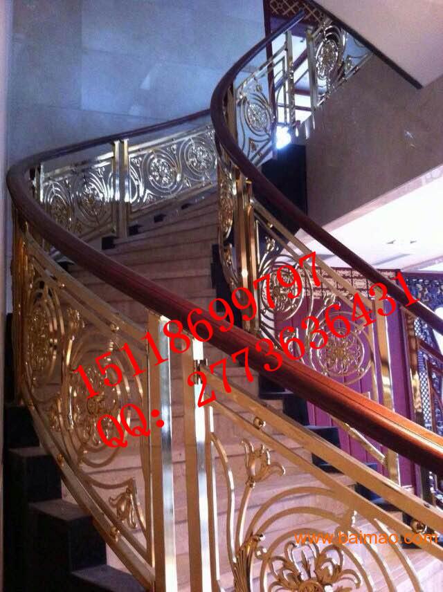 哈尔滨家装旋转楼梯不锈钢雕刻玫瑰金护栏