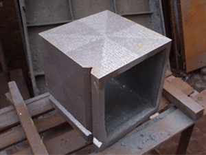 供应厂家直销各种规格铸铁方箱