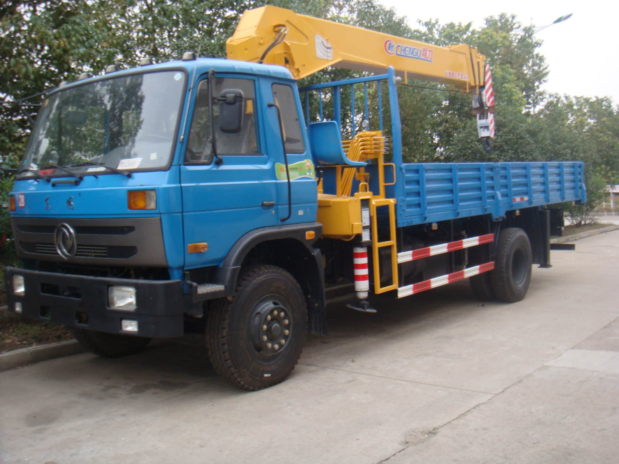 东风153随车吊,8吨东风153随车起重运输车厂家/批发/供应商