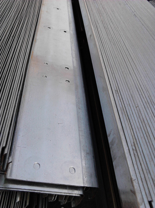 l立柱抱焊梁c型钢工业厂房建筑c型钢厂家批发供应商