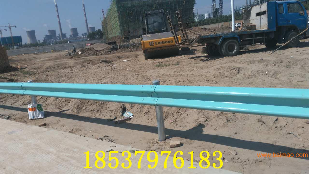 重庆高速路护栏 波形护栏板 热镀锌护栏板批发供应