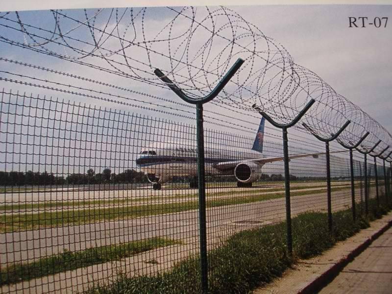 安平县方森丝网大量生产飞机场护栏，大量购买优惠