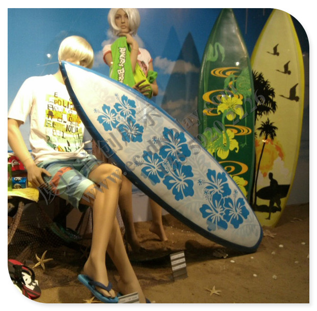 夏季冲浪板橱窗展示