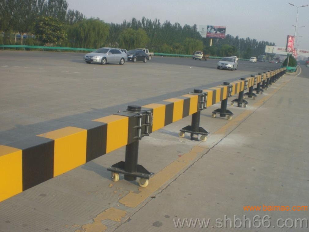 高速公路预应力活动护栏，伸缩折叠护栏，推拉插拔护栏