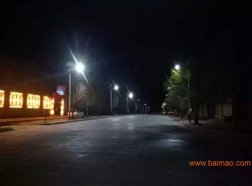 河南省开封市道路照明LED太阳能路灯照明时间