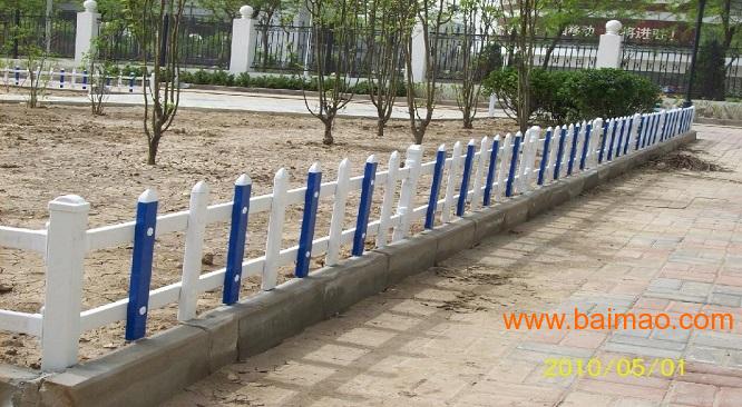 pvc护栏网塑钢草坪护栏生产厂家价格优惠