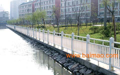 郑州塑钢护栏 郑州PVC河道围栏 塑钢河道围栏公司