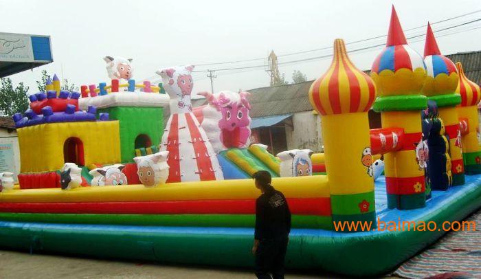充气玩具蹦蹦床,郑州帝龙公司带给小朋友的快乐！