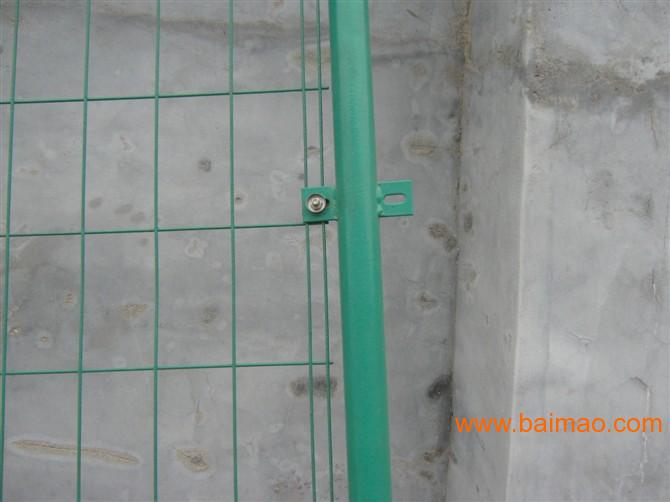 果园护栏网 养殖场护栏网 双边丝护栏网 焊接网护栏